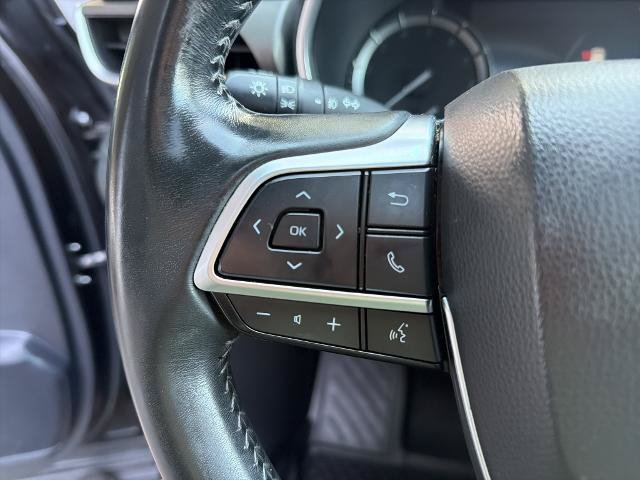 Used 2021 Toyota Highlander XLE AWD/4WD image 24