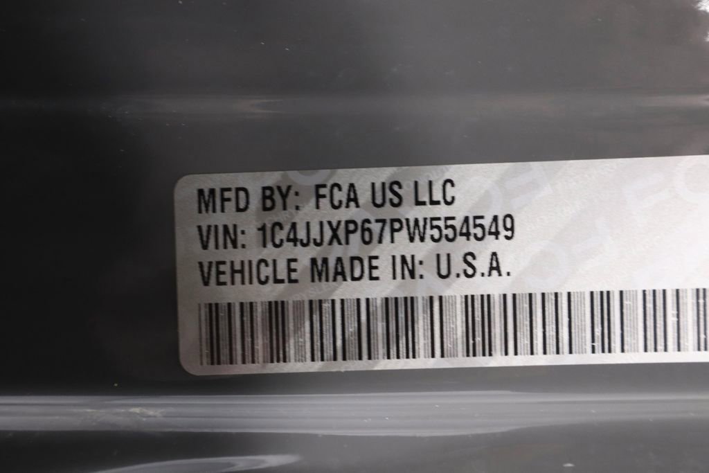 Used 2023 Jeep Wrangler Unlimited Sahara AWD/4WD image 35