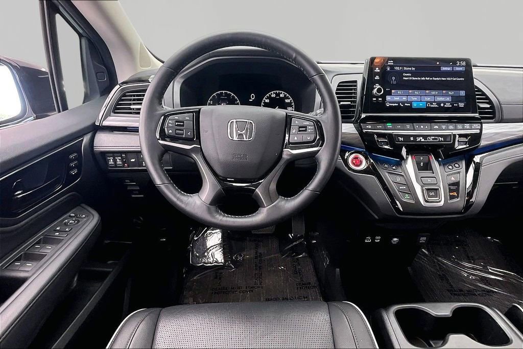 Used 2025 Honda Odyssey Elite image 7