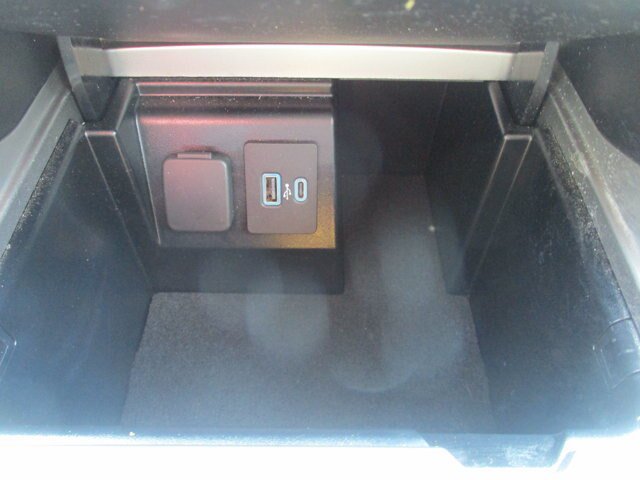 Certified 2021 Ford Explorer XLT w/ Equipment Group 202A AWD/4WD image 17