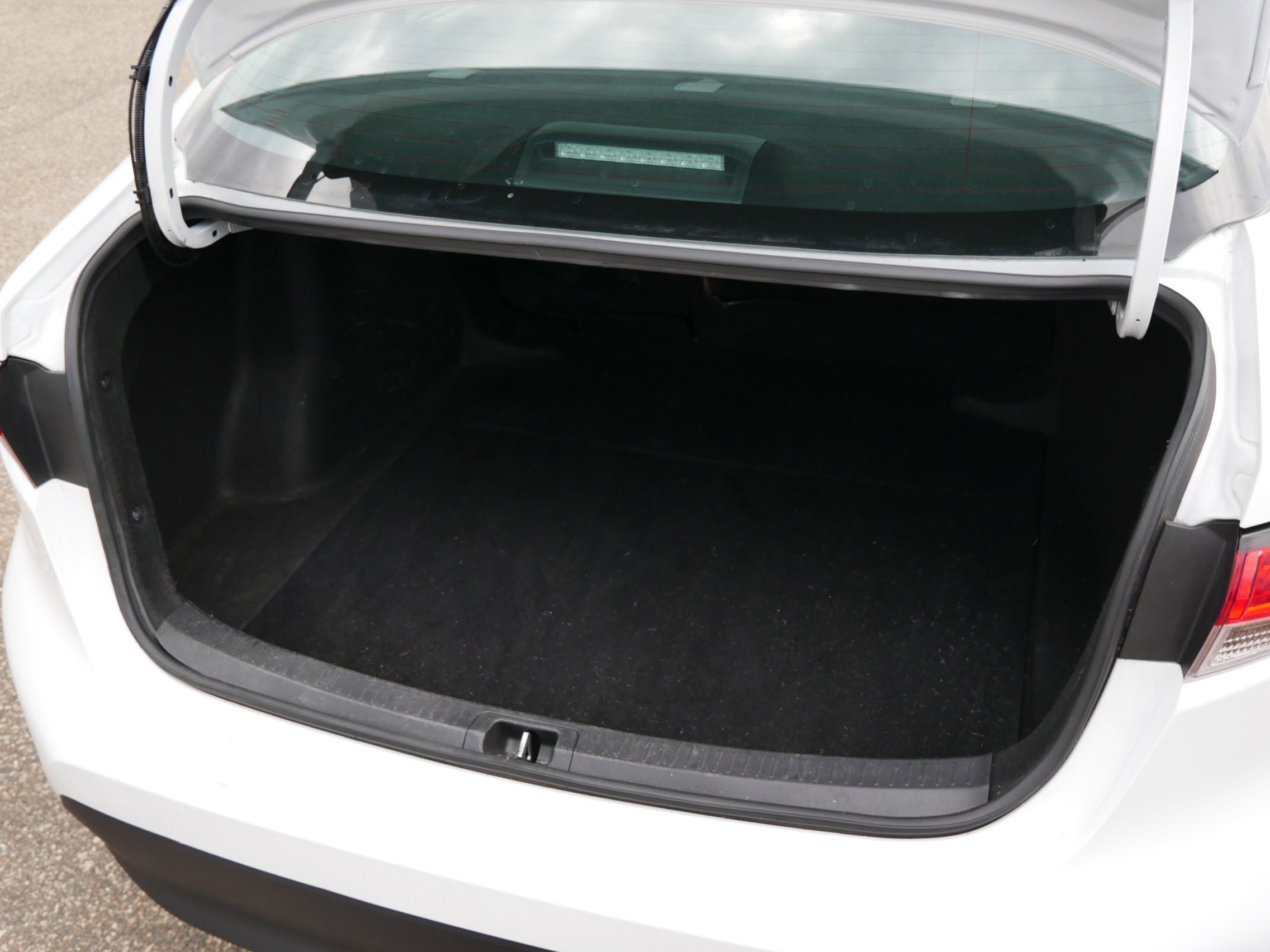 Used 2023 Toyota Corolla LE FWD image 18