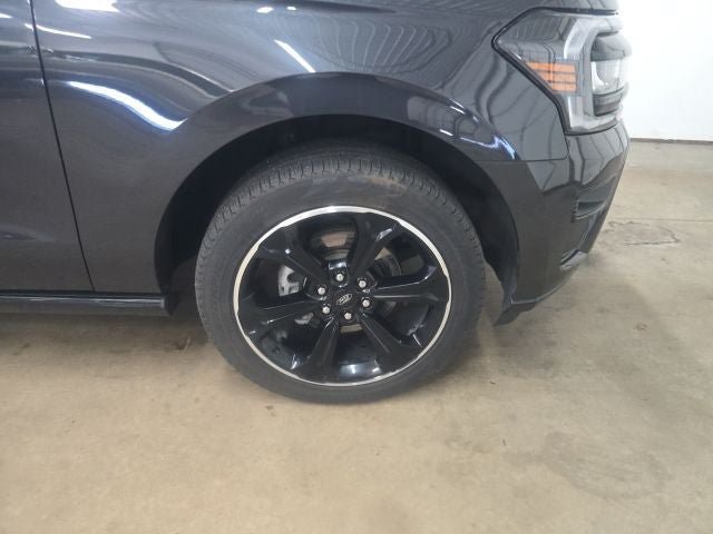 Certified 2024 Ford Expedition Max Limited AWD/4WD image 2