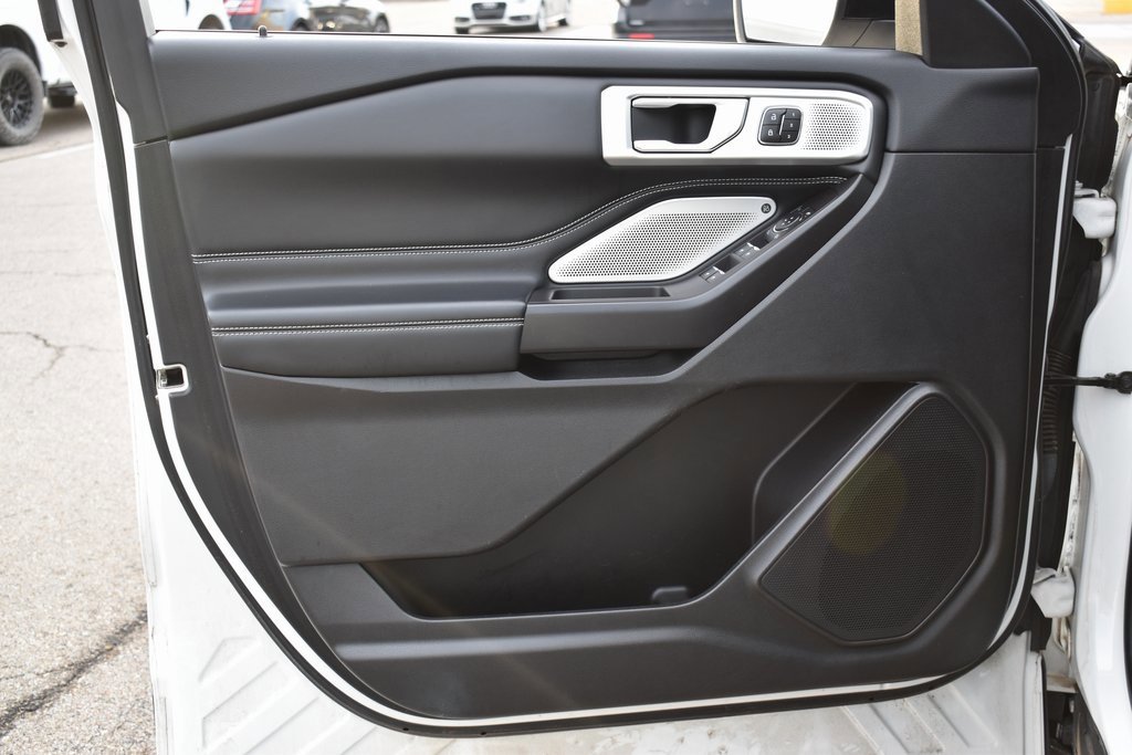 Certified 2020 Ford Explorer ST w/ ST Street Pack image 9