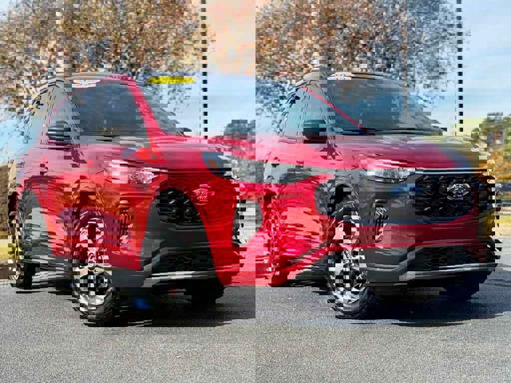 Certified 2023 Ford Escape ST-Line w/ Tech Pack #1 image 2