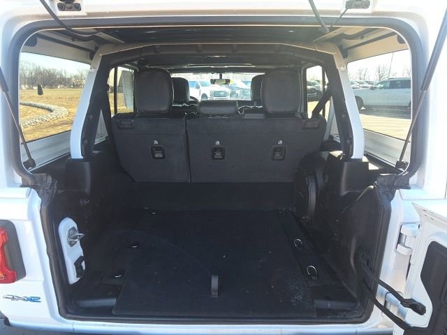 Used 2023 Jeep Wrangler Unlimited Sahara w/ Cold Weather Group image 12