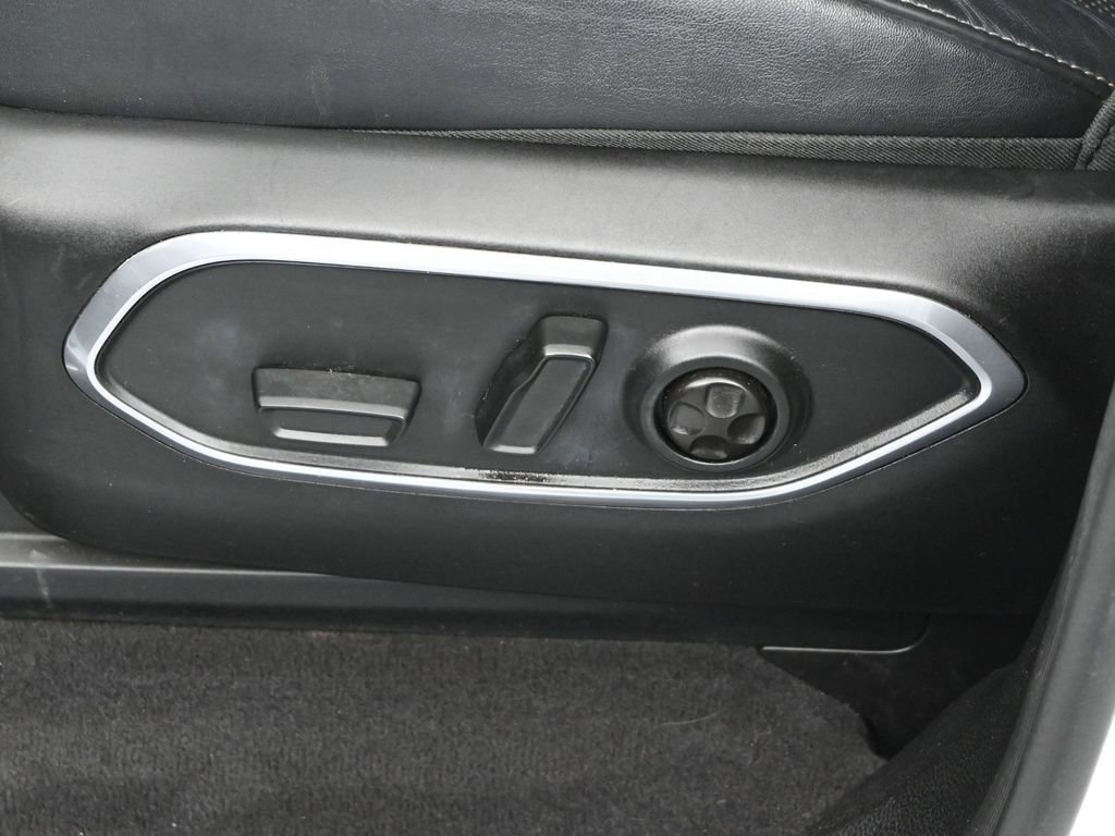 Used 2022 Jeep Wagoneer Series III w/ Premium Group I image 12