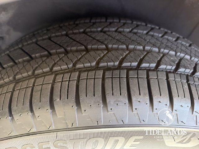 Certified 2025 Ford Expedition Active AWD/4WD image 31