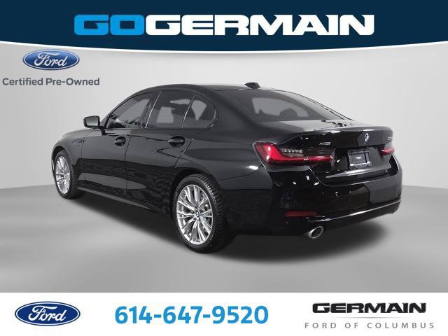 Used 2023 BMW 330i xDrive Sedan w/ Premium Package AWD/4WD image 9