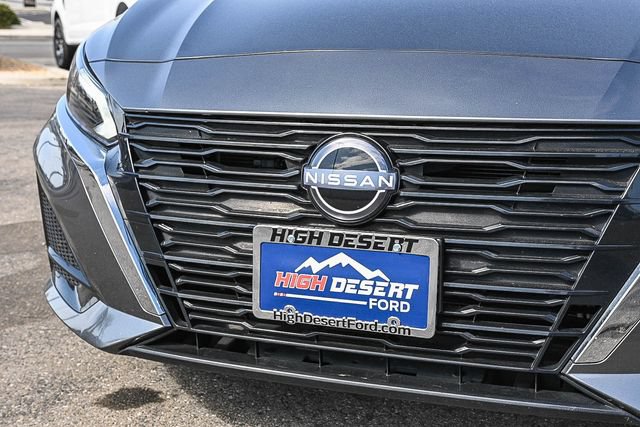 Used 2025 Nissan Altima 2.5 SV FWD image 5