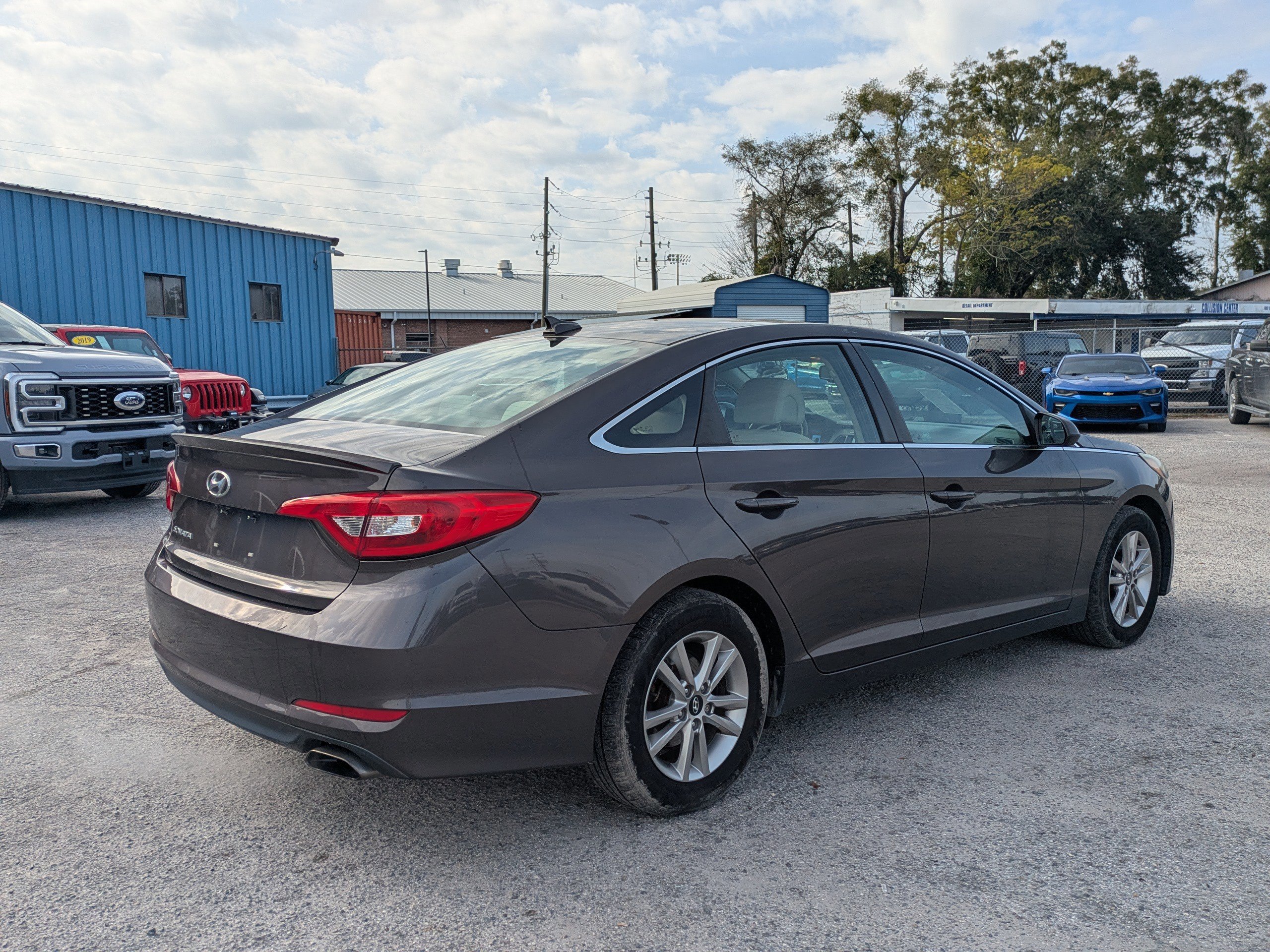 Used 2017 Hyundai Sonata SE image 5