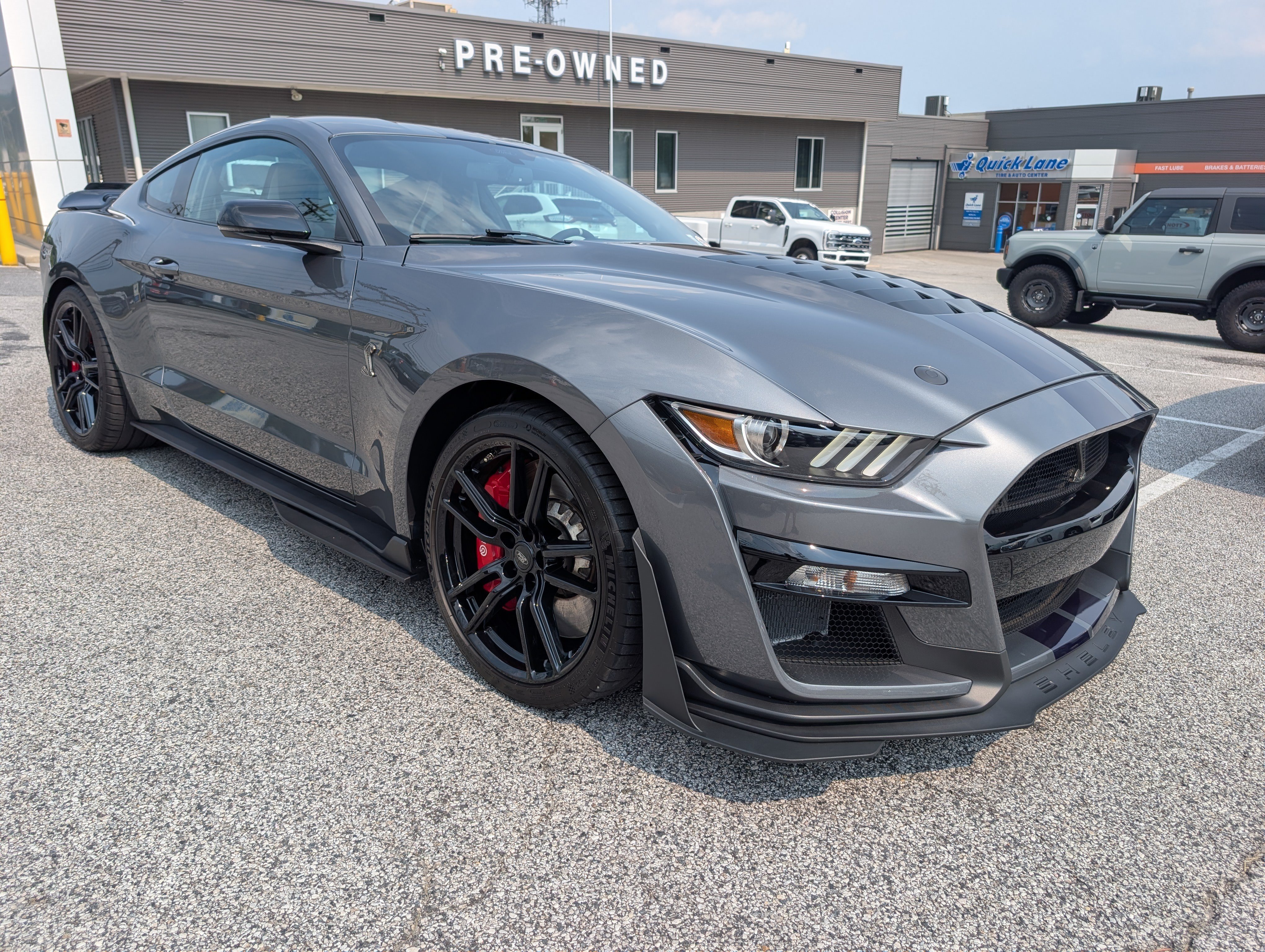 Certified 2022 Ford Mustang Shelby GT500 w/ Technology Package RWD image 9