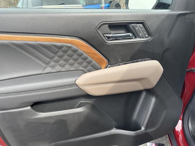 Used 2026 GMC Canyon Denali image 11