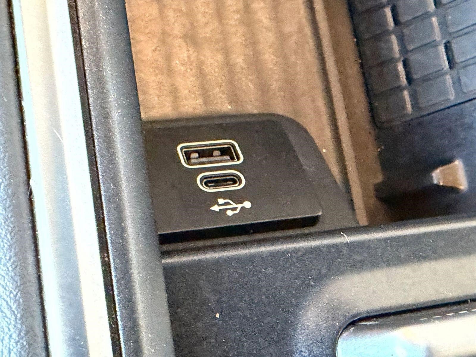 Certified 2025 Ford Expedition Max Active image 31