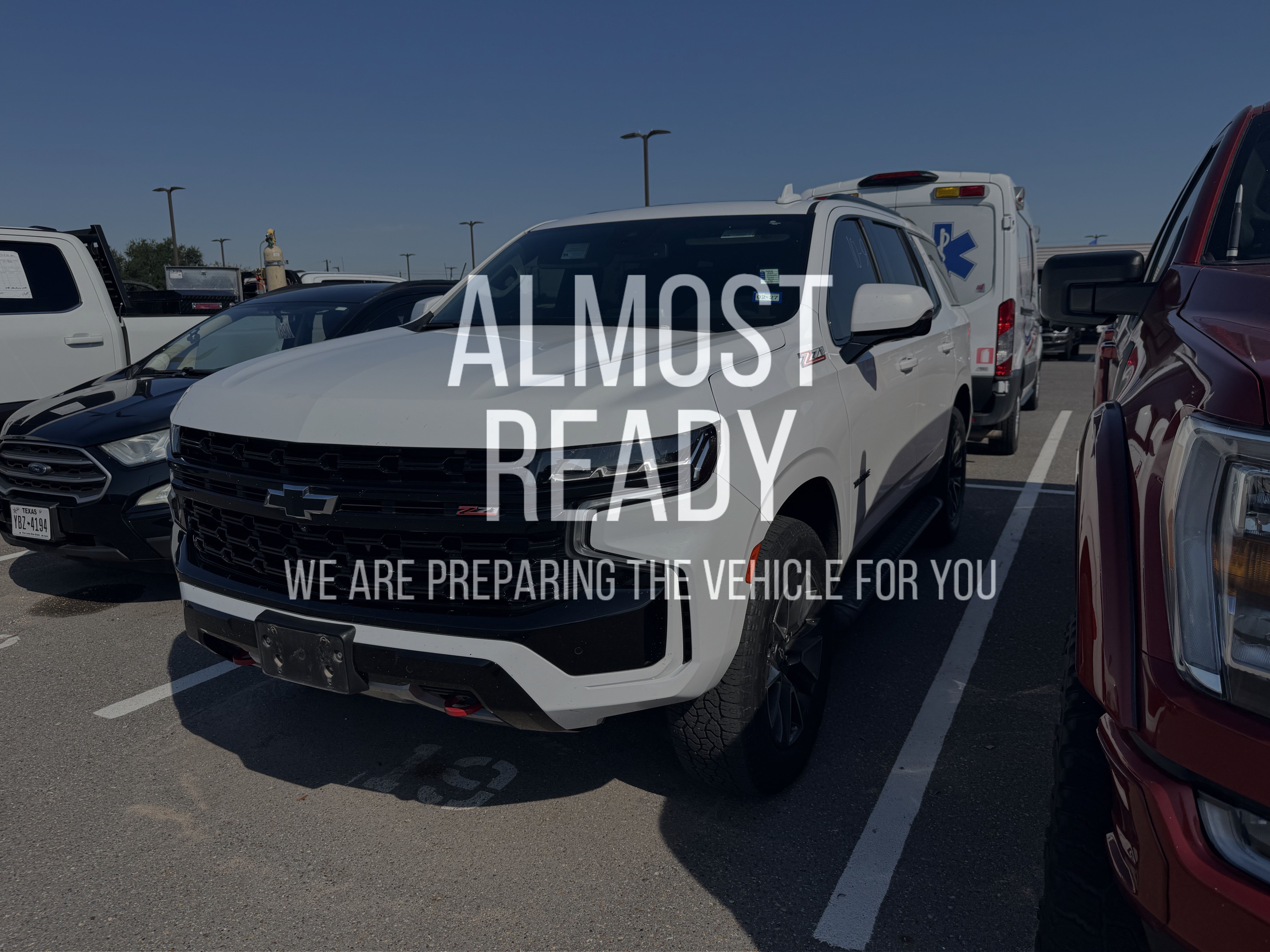 Used 2023 Chevrolet Tahoe Z71 w/ Luxury Package AWD/4WD image 1