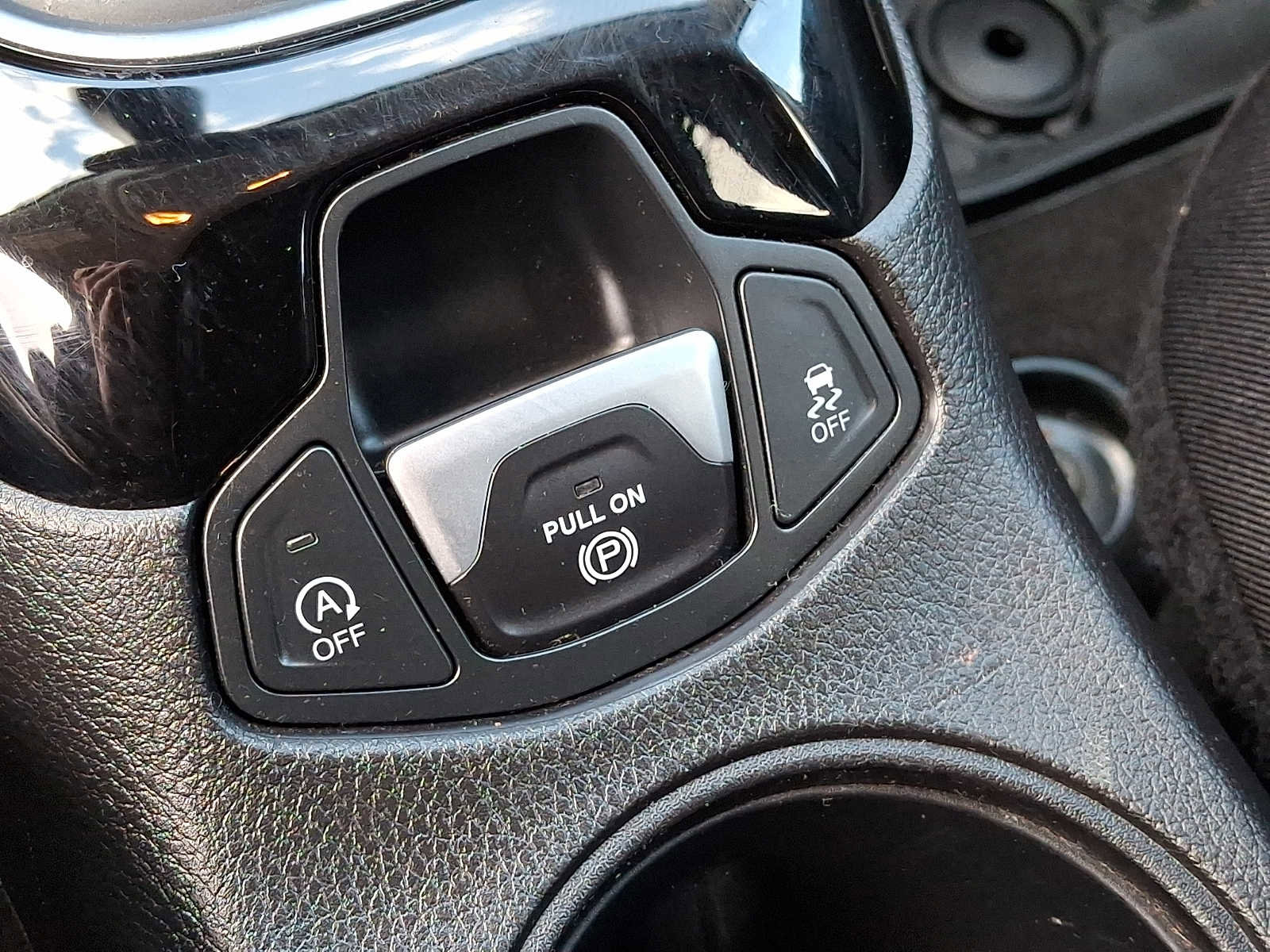 Used 2020 Jeep Compass Latitude AWD/4WD image 25