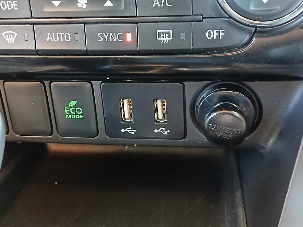 Used 2025 Mitsubishi Eclipse Cross SE AWD/4WD image 15