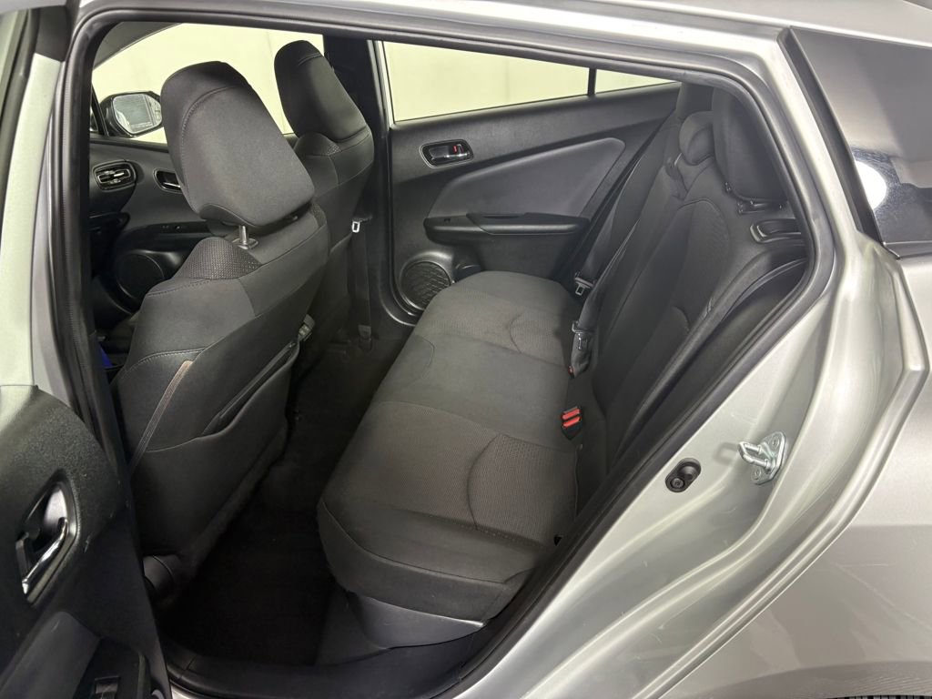 Used 2019 Toyota Prius image 27