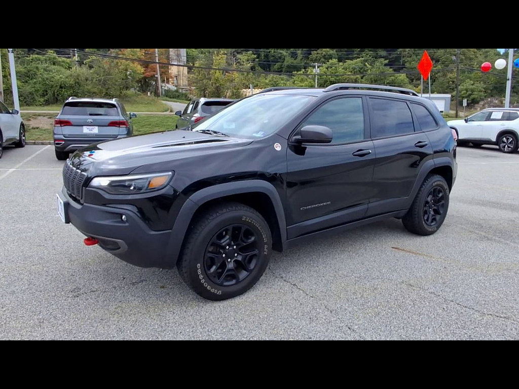 Used 2020 Jeep Cherokee Trailhawk AWD/4WD image 4