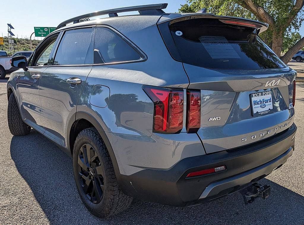 Used 2022 Kia Sorento S w/ Panoramic Sunroof Package AWD/4WD image 4