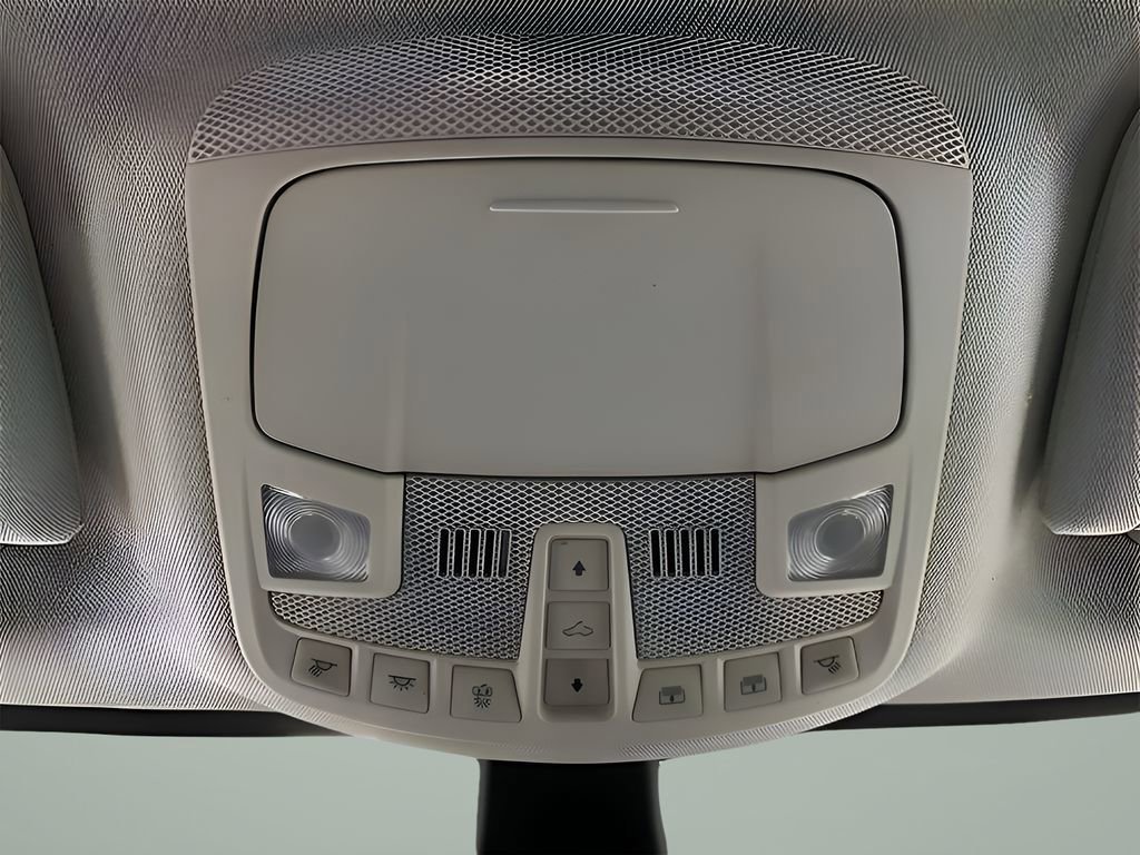 Certified 2021 Ford Edge Titanium w/ Canadian Touring Package image 18