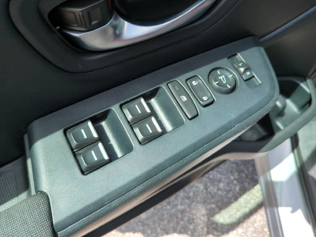 Used 2025 Honda Pilot Sport image 21