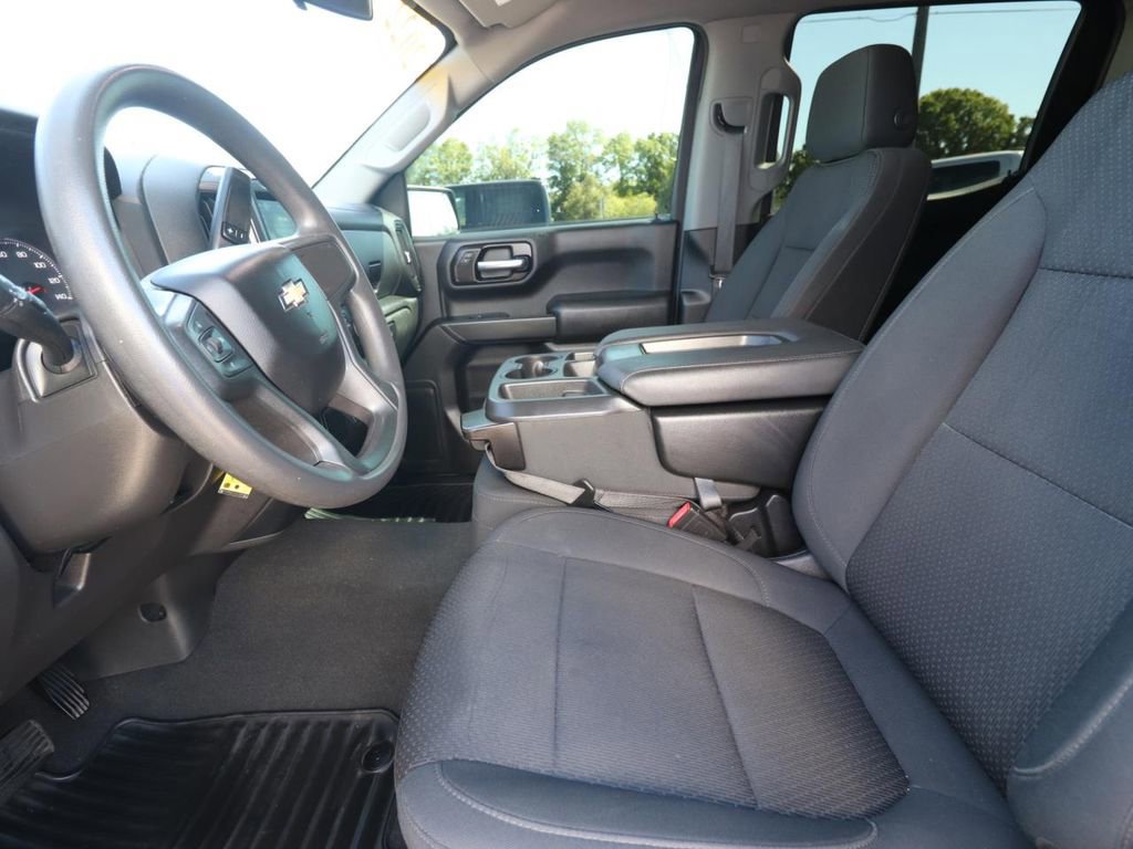 Used 2022 Chevrolet Silverado 1500 Custom image 8