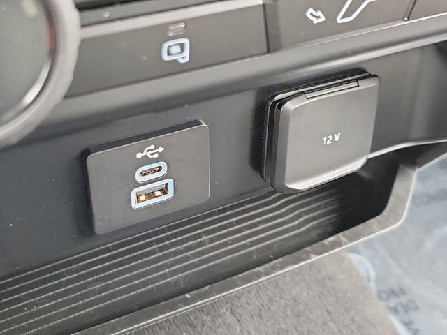 Certified 2025 Ford F250 XLT image 30