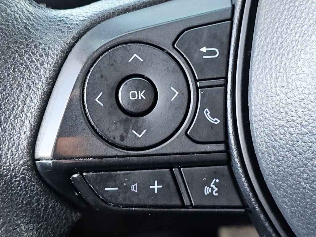 Used 2023 Toyota RAV4 XLE image 19