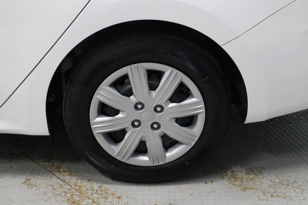 Used 2023 Kia Rio LX image 18