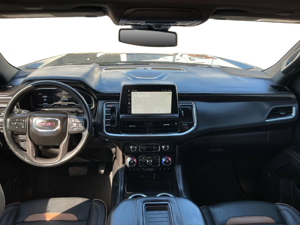 Used 2024 GMC Yukon AT4 w/ Technology Package AWD/4WD image 17