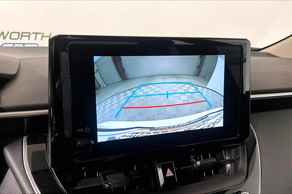 Used 2026 Toyota Corolla LE FWD image 17