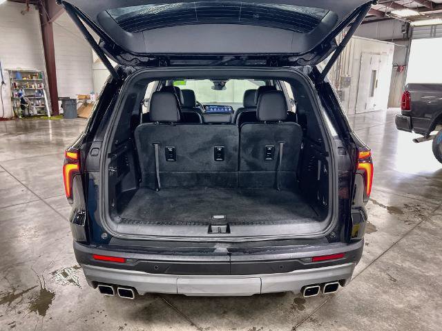Used 2025 Chevrolet Traverse LT FWD image 23