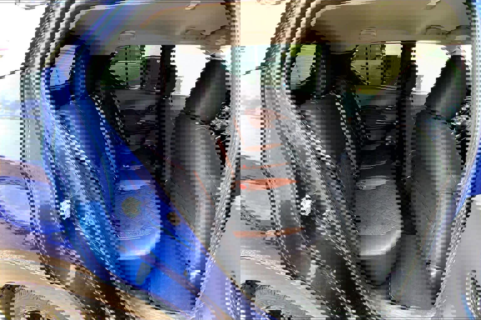 Used 2020 Nissan Kicks SR image 20