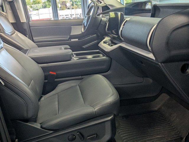 Certified 2026 Ford Expedition Active AWD/4WD image 21