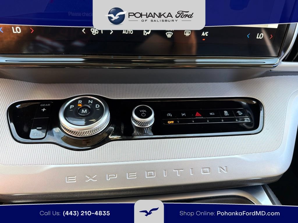 Certified 2025 Ford Expedition Active AWD/4WD image 12