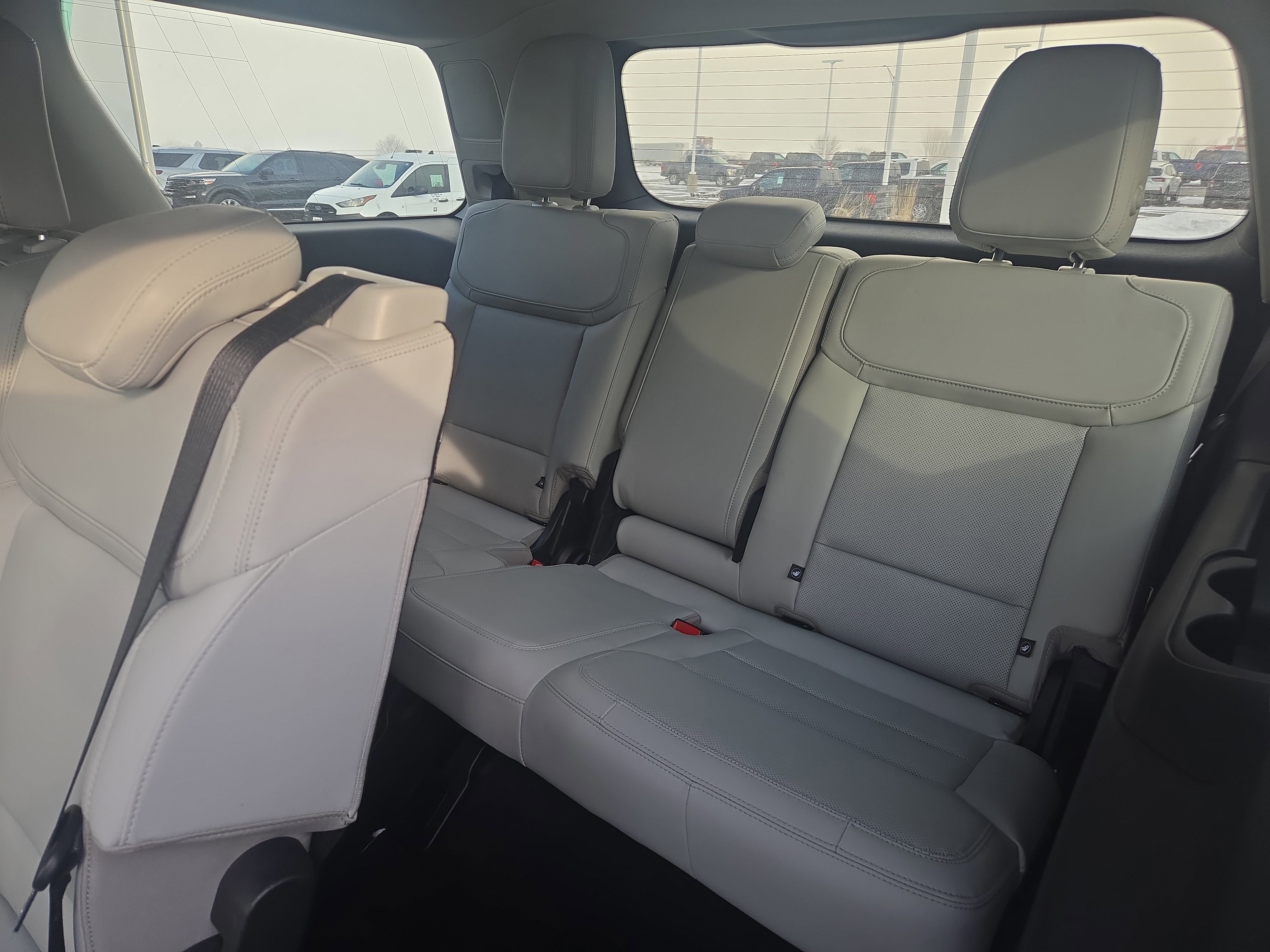 Certified 2025 Ford Expedition Platinum image 16