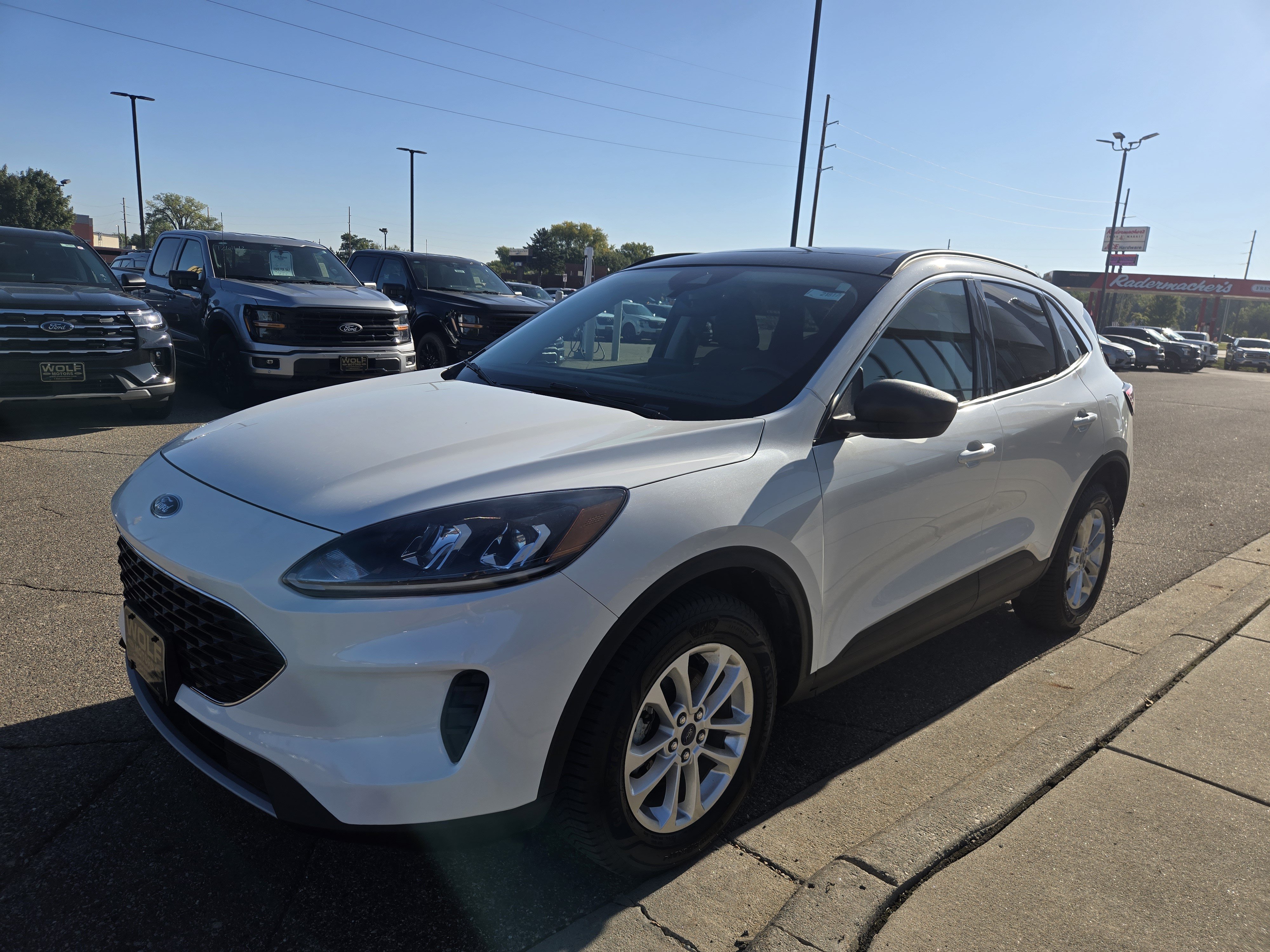Certified 2022 Ford Escape SE w/ Convenience Package AWD/4WD image 17