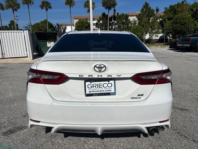 Used 2019 Toyota Camry SE FWD image 3