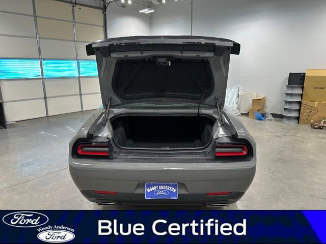 Used 2023 Dodge Challenger SXT w/ Blacktop Package image 7