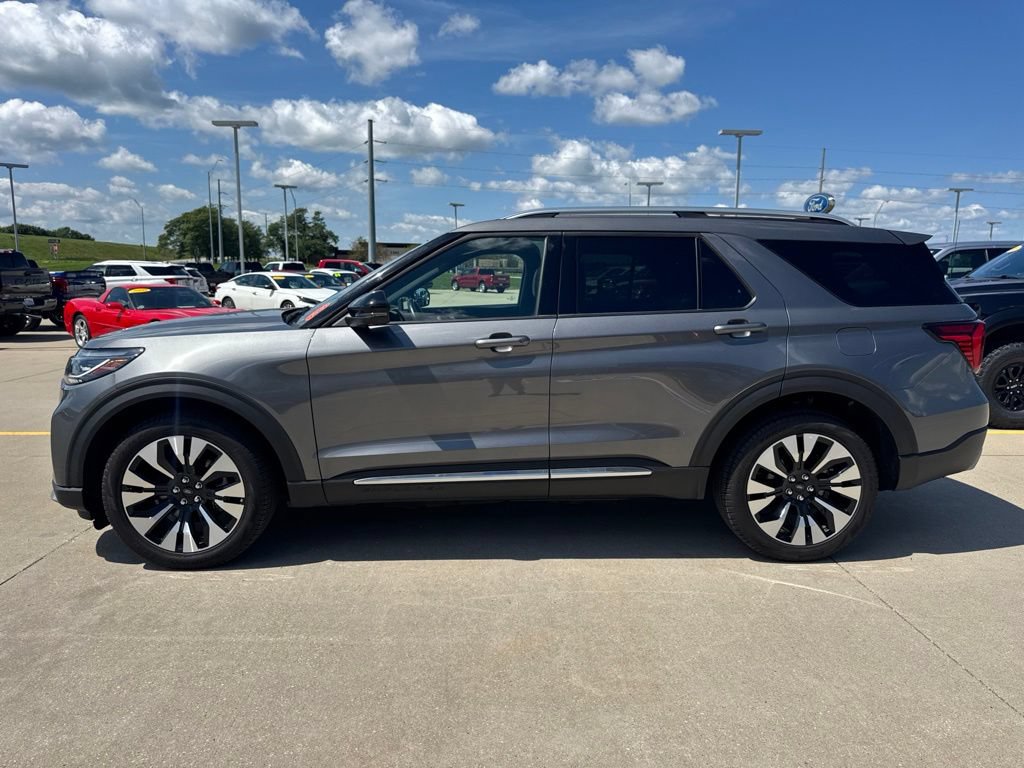 Certified 2025 Ford Explorer Platinum w/ LUX Leather Package AWD/4WD image 19