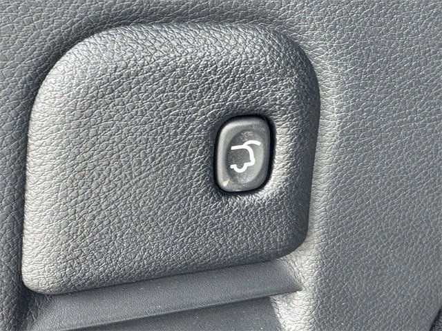 Used 2018 Jeep Grand Cherokee Altitude image 32