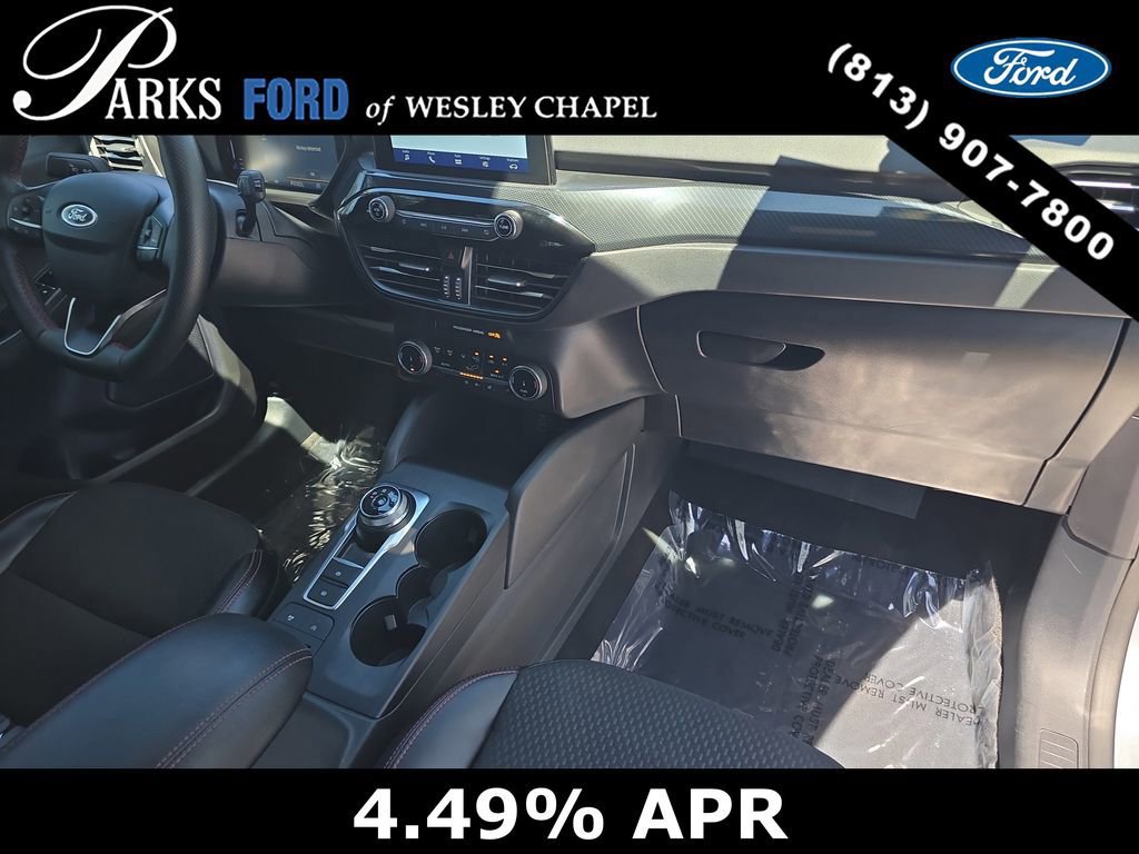 Certified 2024 Ford Escape ST-Line image 10
