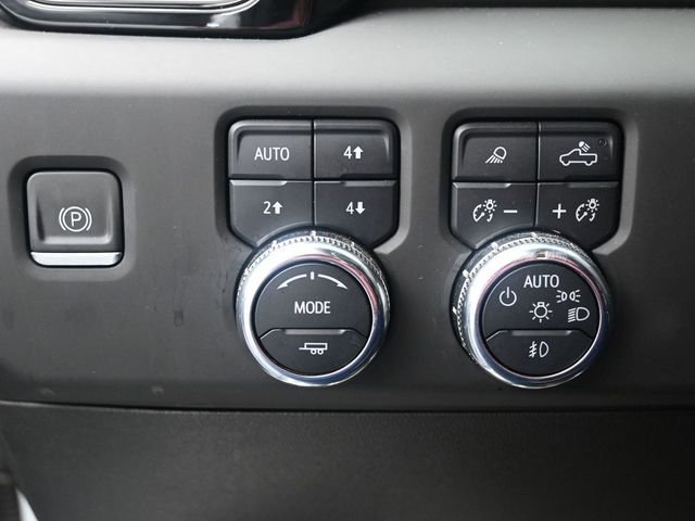 Used 2024 GMC Sierra 2500 AT4 w/ Max Trailering Package AWD/4WD image 8