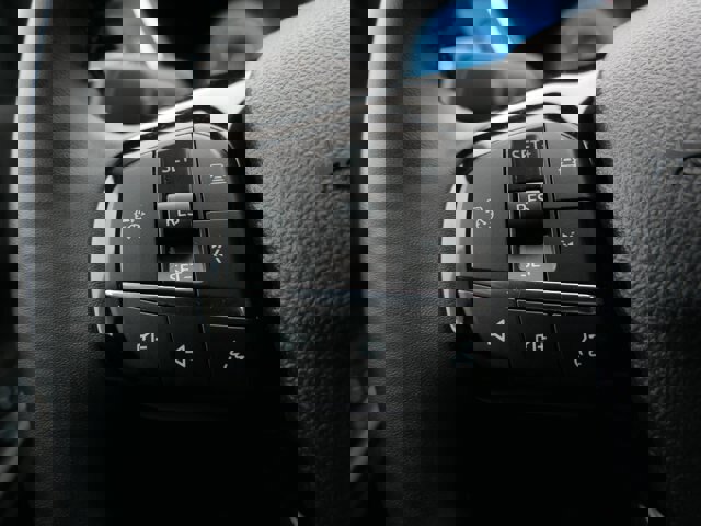 Certified 2025 Ford Escape Platinum image 20