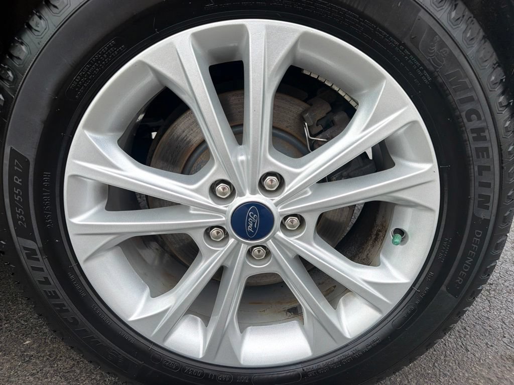 Certified 2018 Ford Escape SE w/ SE Sync 3 Package FWD image 52