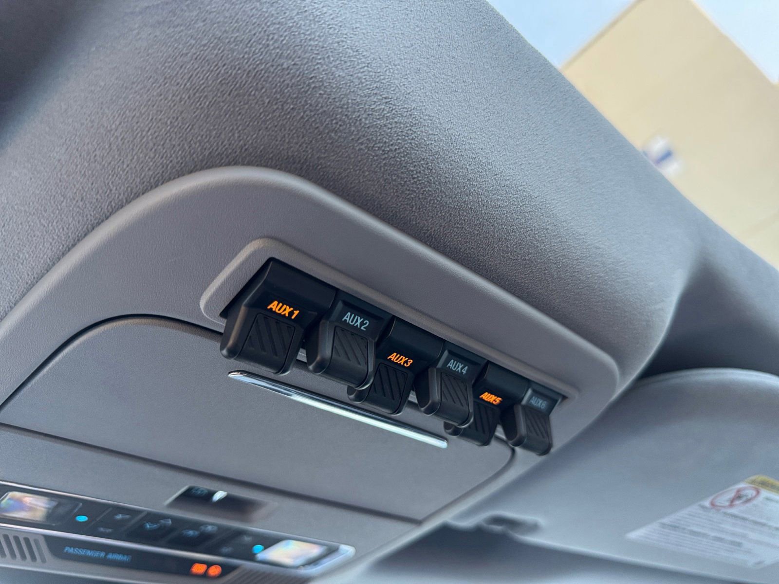 Certified 2024 Ford F250 Limited w/ FX4 Off-Road Package image 40