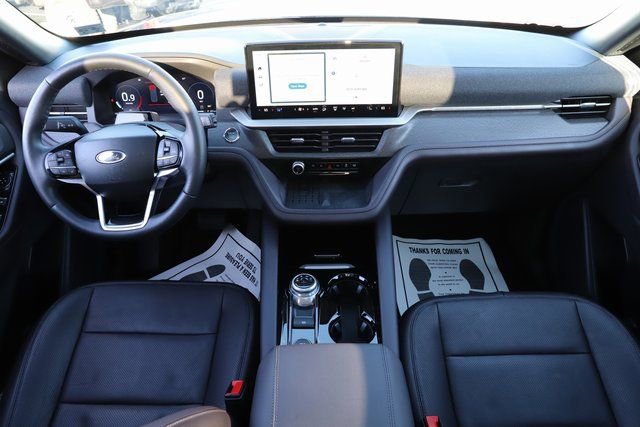Certified 2025 Ford Explorer Platinum w/ LUX Leather Package AWD/4WD image 21