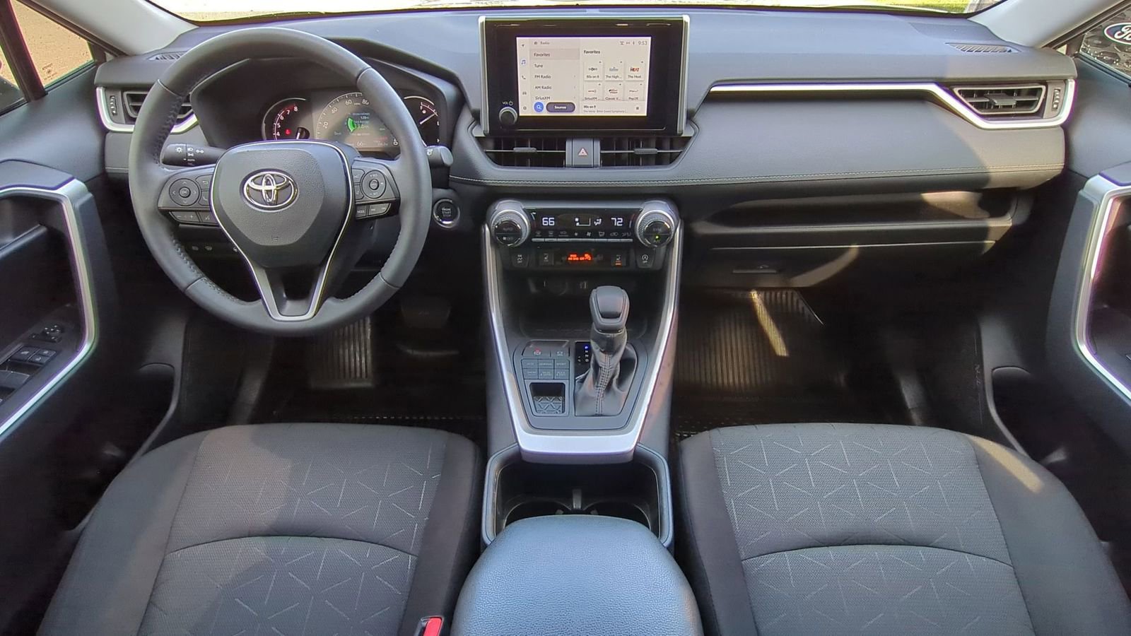 Used 2023 Toyota RAV4 XLE image 16