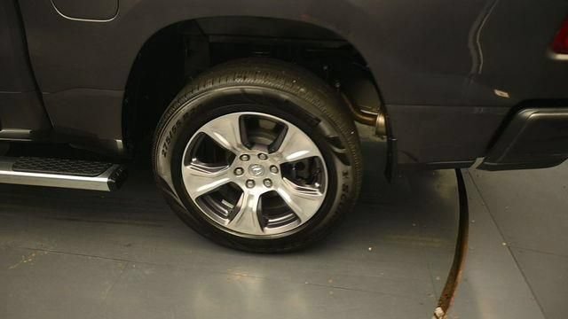 Used 2024 RAM 1500 Laramie AWD/4WD image 9