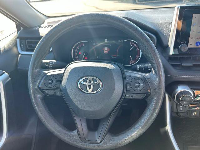 Used 2025 Toyota RAV4 XLE FWD image 12
